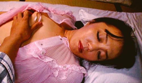 豊満な叔母沢口みきの誘惑に負け夜這いして種付けした僕！