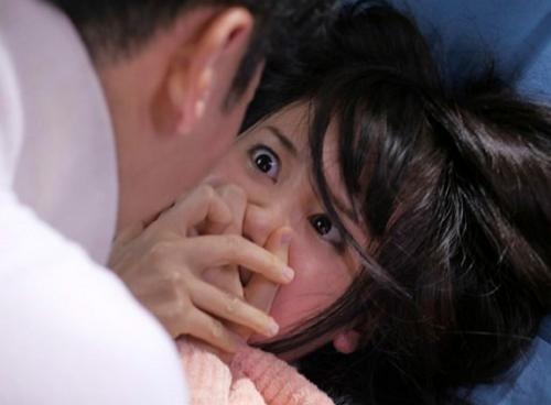 幸せな若妻が突然強姦魔に犯され大量中出し、その後も何度も犯され寝取られた痴女！