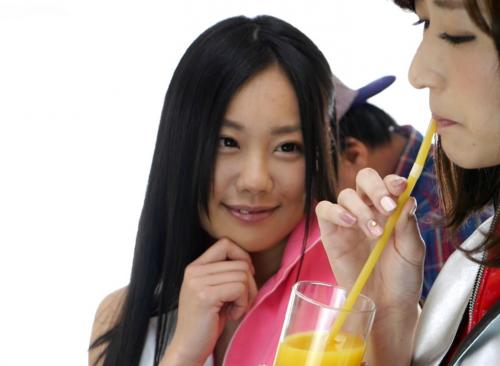 嫉妬に狂ったアイドルに媚薬を飲まされ握手会のイベントにされた美人捜査官！