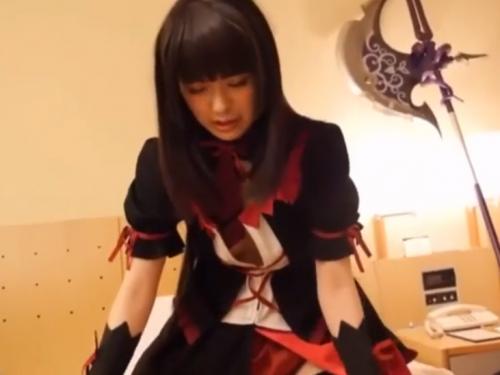 素人　レイヤーにアニコスさせて中だしｗ