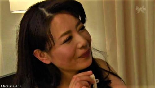 【三浦恵理子】「これでゴムの使い方は分かったわね？」美熟女ママが息子に熟れた肉体を使って性教育！