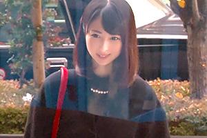 2歳のお子さんがいるセレブ人妻。ナンパして連れ込んでおっぱいマッサージ！
