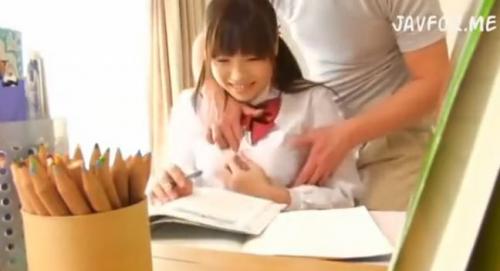 沙藤ユリ【爆乳女子高生　セクハラ家庭教師】「集中できません！」超巨乳ｊｋが背後からおっぱい揉みまくられてエッチまでさせられるｗ