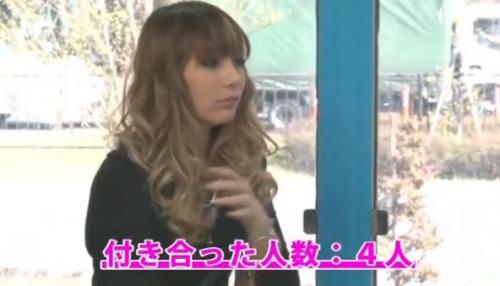 【マジックミラー号　セクハラマッサージ】ケバイ感じの巨乳ギャルがマッサージと称しておっぱい揉まれたりエッチなことされまくるｗ