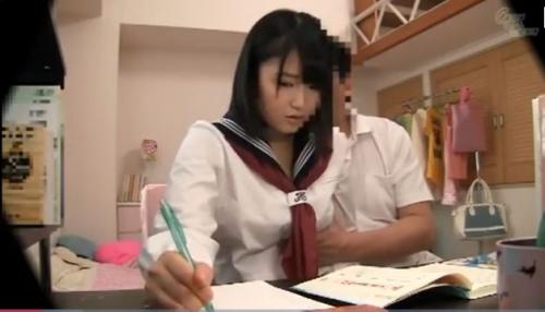 浅田結梨【爆乳女子高生盗撮 セクハラ家庭教師】「先生・・」変態先生にかわいい巨乳ｊｋが背後からおっぱい揉みまくられるｗ