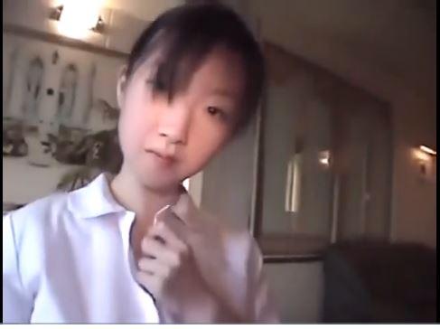 これはリアルｗ【個人撮影　女子大生の援助交際】童顔な無表情の素人ＪＤさんとのハメ撮りが流出ｗ