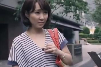 【熟女ナンパ】「ちょっとだけなら・・」品がよさそうな若妻人妻が騙されて確保され・・・www