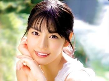 《楓カレン》ピュアで清楚なスタイル抜群19歳美女のAVデビュー作品！Ｅカップ巨乳ボディの可愛い顔にぶっかけフィニッシュ