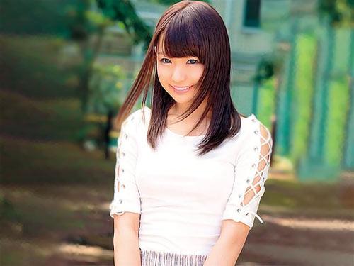 《早乙女夏菜 》ロリすぎ美少女がオナニーしてスク水！手コキフェラねっとりクンニ！騎乗位バックから正常位ピストンで中出し！