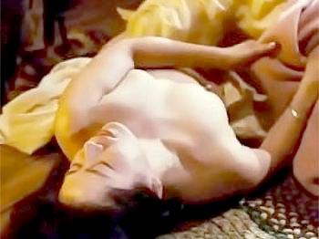 《五月みどり》やっぱ熟女は最高だ！おばさん体型の日活ロマンポルノ女優！ぽっちゃり巨乳おっぱい丸出しSEX★芸能人の濡れ場
