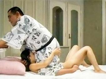 《片岡礼子》おっさんの巨根をフェラ＆イラマチオがエロい！『愛の新世界』ヌードのセックスシーンがヤバイやつ★芸能人の濡れ場