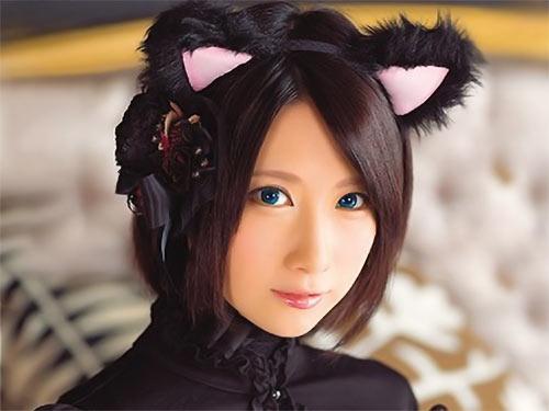 《鷹宮ゆい》猫耳つけてる巨乳美少女！フェラ姿がエロい！バックや正常位で猛烈ピストンSEX【メイドコスプレ】