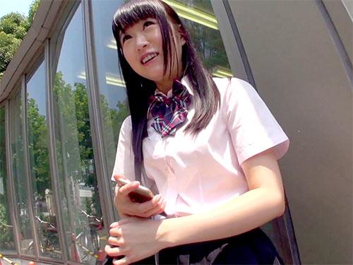 《S級素人》真面目そうだけどエッチ大好きJK！放課後のイケナイバイトで手コキフェラ！正常位騎乗位でハメまくり！