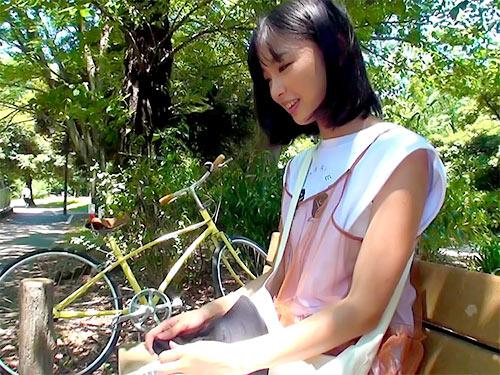 《竹田ゆめ》ウブな美少女がドキドキのAVデビュー作品！恥ずかしながら服を脱ぎ敏感に感じオンナに成長するピュア清純少女！