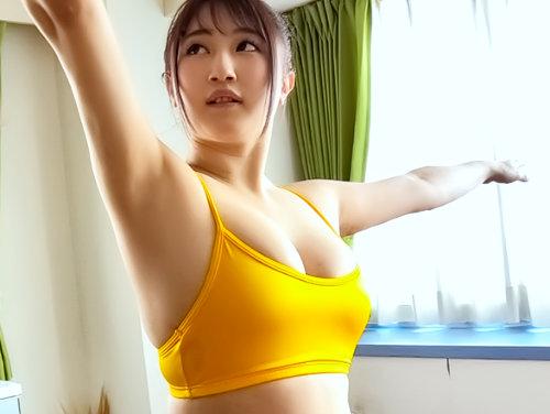 【豊満乳房】ぶるんぶるんマシュマロ乳！マジ最高かよｗｗｗすぐにイっちゃう早熟ロリマン！現役女子大生の神脱ぎモーレツ卑猥♪