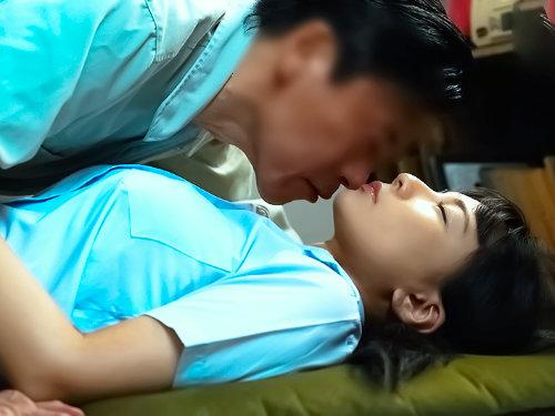【美少女凌辱】ロリ巨乳に卑猥乳輪！女子高生がトラウマ確定？！「鬼畜ｗｗｗ」汚いオヤジに死ぬほど犯される絶望の肉奴隷