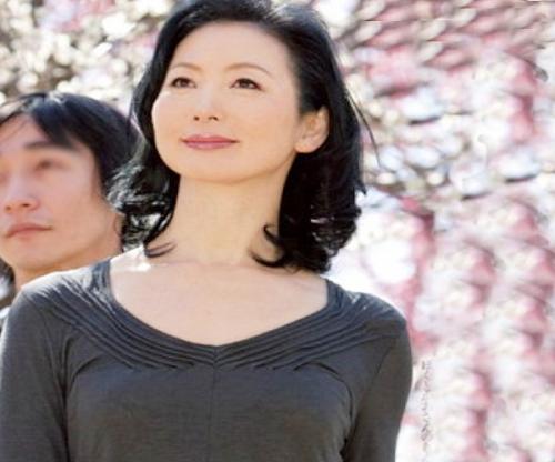 【野宮凛子】おばさん困らせないで､､､♡若者に迫られ股間ぐっちょり！激濡れマンコ激ピストン絶叫ｗｗｗ