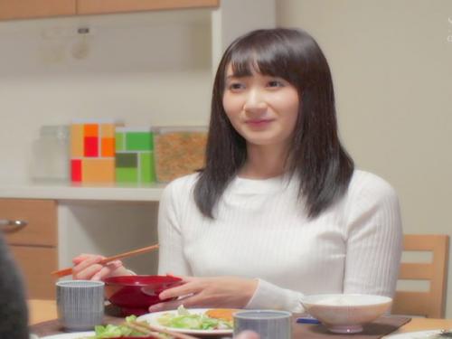 【人妻ＮＴＲ】いや！挿れないで････！必死に抵抗しても無駄！自宅侵入レイパーに力づくで犯される巨乳主婦が完全崩壊！