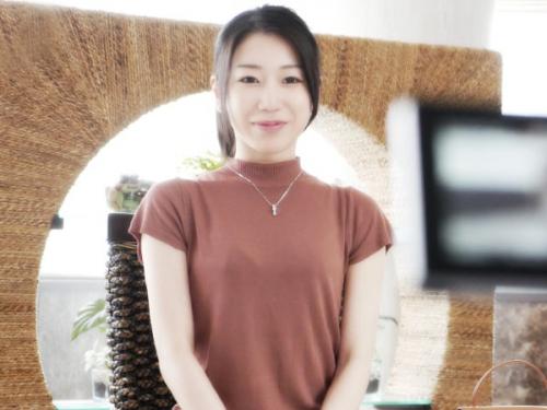 【初撮り×人妻】夫のＳＥＸに飽きちゃって､♡黒髪ロングの清楚系奥様！三十路の美ボディを惜しげなくさらしてＡＶ撮影ｗｗｗ