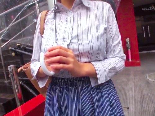 【悪質軟派】爆チチでっけぇわｗｗｗMM号で早漏チンポのお悩み解決！素人娘が暴走チンポにおされて鬼パコ絶頂！ロケット爆乳