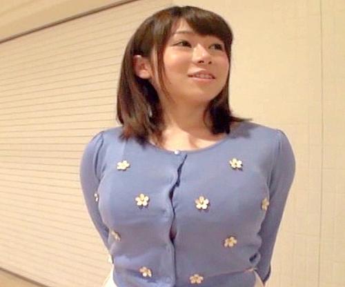 【巨乳】神乳すげぇｗｗｗＳ級シロート娘の勃起ボディをねっとり愛撫！鬼ピストンに爆乳揺らして悶絶絶頂ｗｗｗ