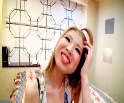 【ヤバすぎる援交娘】ちょいブス女子高生がホテルでおっさんと淫交して感じすぎて中出しまで許してしまう