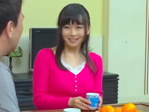 【欲求不満】嫁をコタツの中でいたぶる快楽マジ？！「お義父様♡」秒で濡れるご無沙汰おまんこは禁断チンコが欲しくて哀願？！