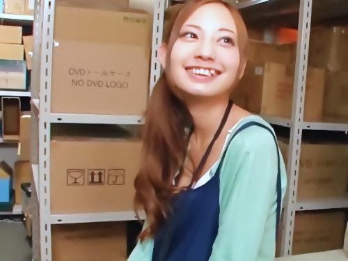 【媚薬痴漢】可愛い新入社員は肉便器？！「可愛いからヤっちゃえｗｗｗ」媚薬飲まして強制発情⇒キメセク確定？！セクハラ痴漢