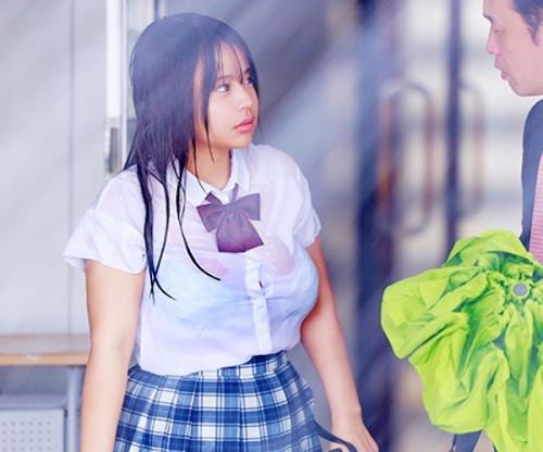 【ＪＫ】抱いて､､､♡濡れたブラウスに透けるドスケベボディに発情するゲス教師が教え子と禁断交尾ｗｗｗ