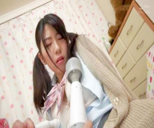 【ロリ美少女をいたぶってやる】エロおっぱいのイヤラシイ体を2人がかりで強引に弄り舐め回したっぷり堪能しちゃう