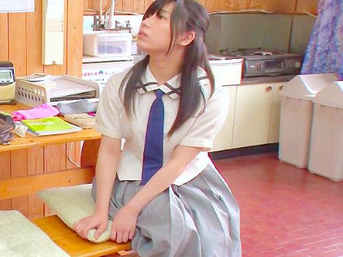 【鬼畜動画】お嬢さんやっちまったなぁｗｗｗ出来心の万引きが人生最悪…逃げられない事務所でマンコをお仕置きされちゃったＪＫ