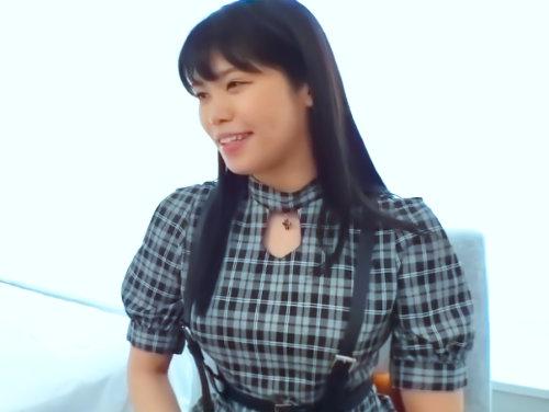 【本物素人】黒髪清楚なナリして超ド級ヘンタイヤベェｗｗｗ性欲が強すぎるプリプリマンコ！鬼ＳＥＸで潮グチャグチャのクジラ娘