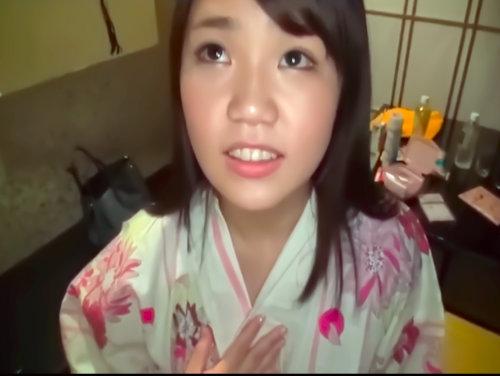 【エッチ野球拳】さっきまで寝てたのにゲリラ野球拳ですかぁ？！ジャンケンで負けたら強制脱衣…神Ｇ乳ＯＬは脱いだら凄かった♪