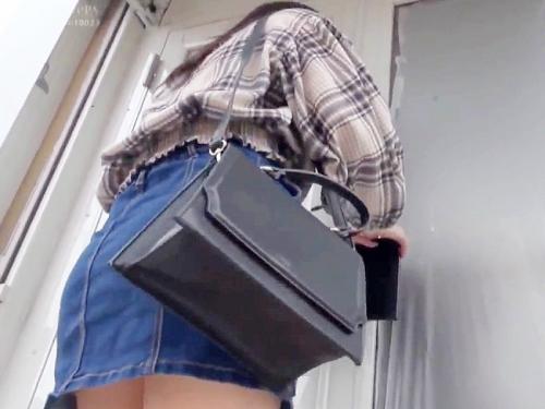 【MM号】めちゃんこ可愛い女子大生が思わず乗り込んでしまったMM号でまっているゲリラＦＵＣＫに戸惑いながらもイキまくり！