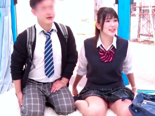 【人気企画】彼のおちんちんどれだろぉ？！くそ可愛くて巨乳たまらんｗｗｗ制服天使の前にちんこ群！彼チン当て失敗はもちSEX