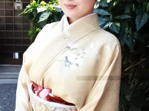 【Ｓ級素人】父親が知ったら泣くぞｗ結婚前のアラサー淑女が最強スケベ！！和服着衣のクリ刺激で爆潮アクメしまくる着物美女♡