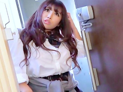 【爆乳少女】お兄さんのチンコ､､超ビンビンじゃんか♪ぷるぷる巨乳は驚異Ｊカップ！JKビッチのアナル舐め…ドクドク生発射！