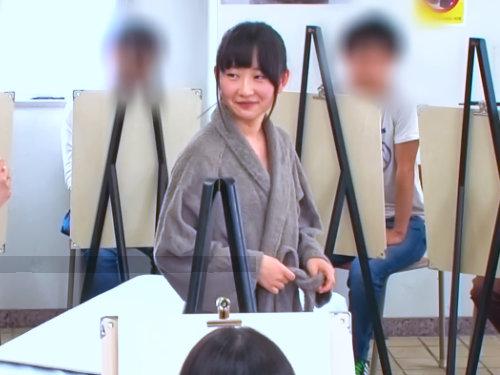 【大量爆潮】こんなの無理ですってばぁ～～～ッ！！声我慢！イキ我慢！ヌードモデル全裸視姦に秒濡れロリ少女…公開挿入アクメ潮