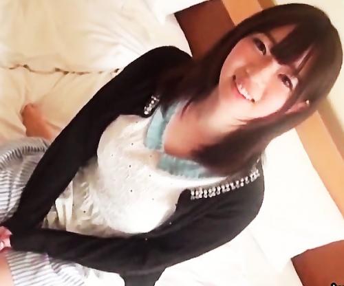 【神ボディ】素股までって言ったのにぃぃ！！街ブラ爆乳娘がオナサポのつもりが暴走チンポの餌食になって生中出しｗｗｗ