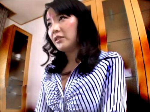 【猥褻熟女】おばさんに任せて､､､♡真面目な美熟女は性欲ガンダマリ！美しすぎる叔母さんが青年棒に完全溺死♡