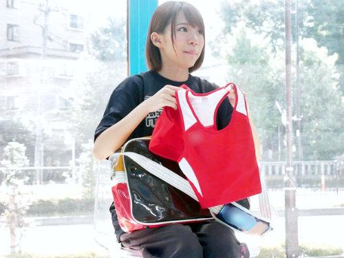 【膣内射精】こんなトコでズボズボされちゃうの～～～♪陸上で鍛えた筋肉美が最高えっち！MM号で無毛ワレメに真正中出しガチ♪