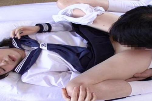 【ミニロリ美少女初撮り】おま○こもっと見て！！興奮しちゃうの！清純美少女がプレイが始まるととんでもない変態！【生田みく】
