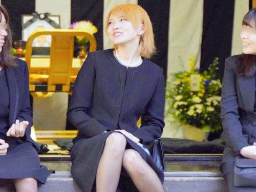 【鬼畜エロス】もう嫌！だめぇーーーッ！！喪服姿がくそエロいなｗ金髪ギャル妻が大量飲酒させられ凌辱されまくりマジキチ映像