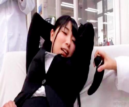 【SOD女子社員】美人ＯＬが拘束されて性実験！！ノンストップイキループでイキ潮おまんこ大洪水！！