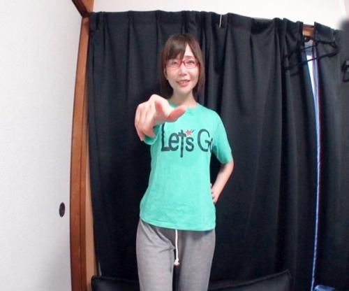 【史上最高のメガネブス】癒し系ブサイクのＥカップ細身ボディが乱れまくる淫乱FUCK映像！！