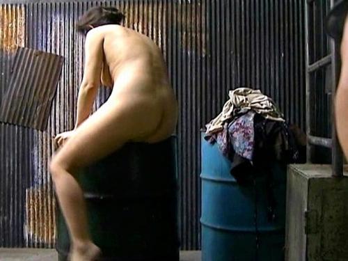 【ヘンリー塚本】敵兵の男達に犯しまくられるヤバイやつｗ