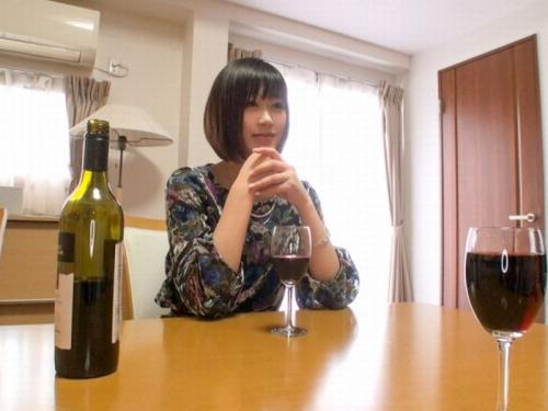【失禁】綺麗なアラサー専業主婦の自宅で潮吹くオママ〇コをガツハメ堪能しちゃうよｗ