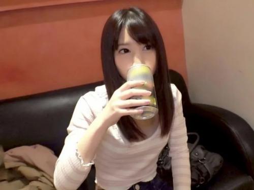 見た目からは想定外なちびマ○コの最小肉食系女子ｗ