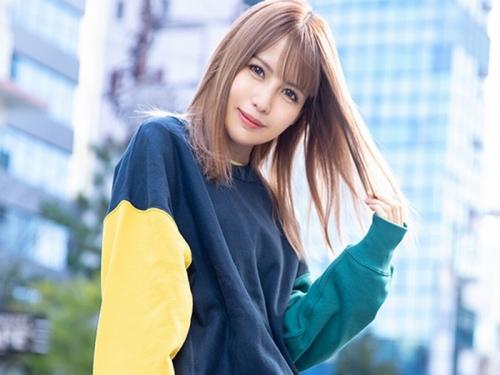 【デビュー作品】2度見したくなる鬼かわギャルに極太チ〇ポねじ込むと肉厚マ○コで締め付けてくる！ｗ