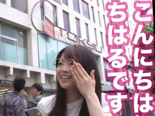 【失禁】可愛い小動物系美女が壊れちゃいそうなぐらい突きまくられ、オマ〇コ指で搔き乱され潮を撒き散らすｗ